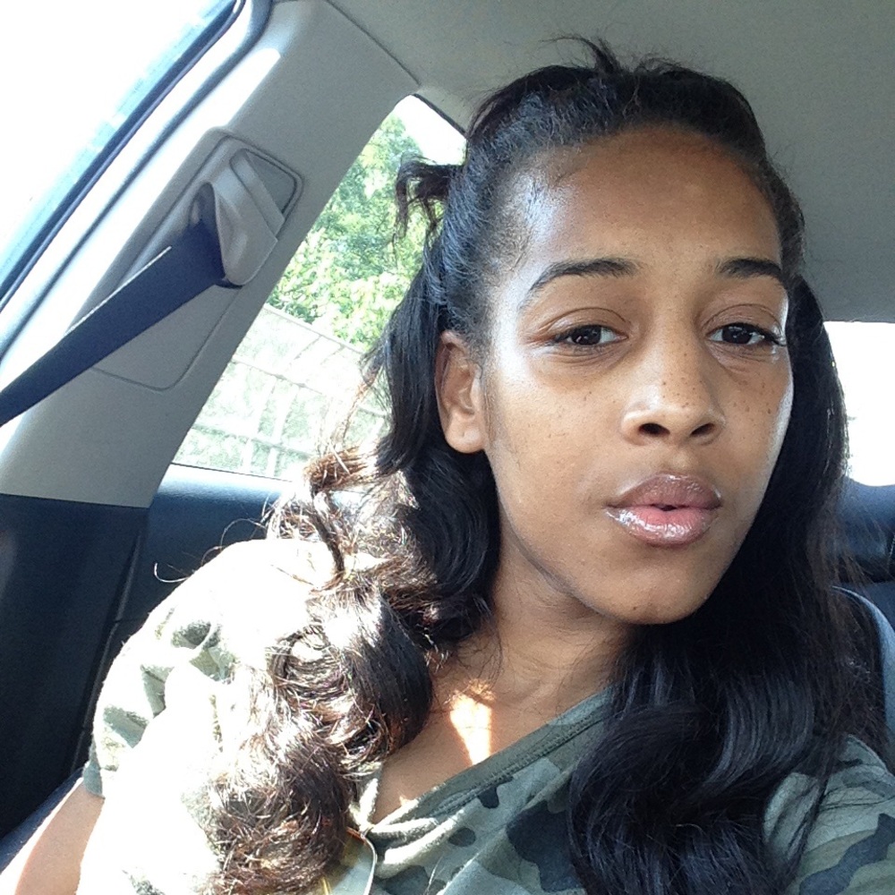 Meet your Posher, Ally